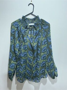 Bucketlist long sleeve blouse in floral print size medium